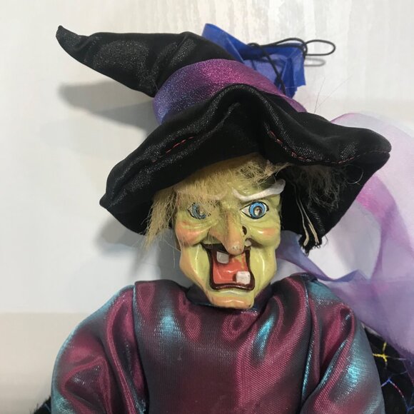 Vintage Halloween Witch Doll With LED Lights & Sound Wings Move Ganz ? - Picture 5 of 11